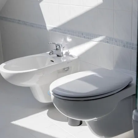 Uniqe I 100qm I 2 Schlafzimmer I Naehe Messe