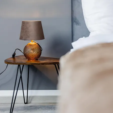 Uniqe I 100qm I 2 Schlafzimmer I Naehe Messe *