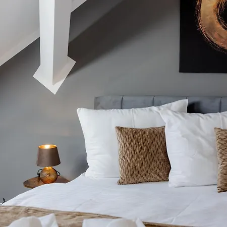 Uniqe I 100qm I 2 Schlafzimmer I Naehe Messe